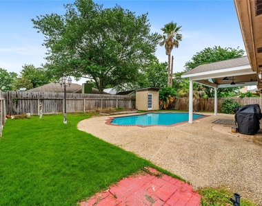 5622 Village Park Drive - Photo Thumbnail 34