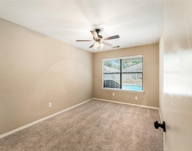 5622 Village Park Drive - Photo Thumbnail 16
