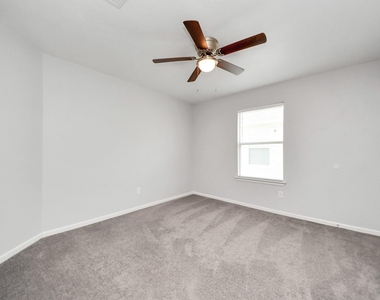 19515 Billineys Park Drive - Photo Thumbnail 24