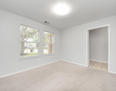 19515 Billineys Park Drive - Photo Thumbnail 5