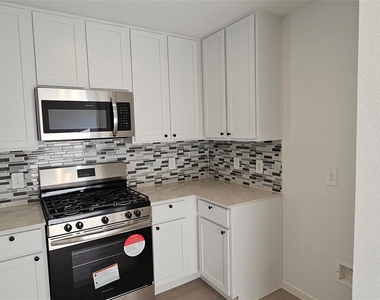 722 Falling Cave Drive - Photo Thumbnail 1