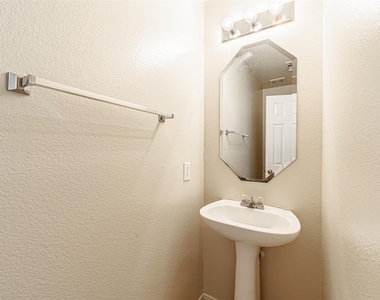 20926 Kenna Cove Lane - Photo Thumbnail 25