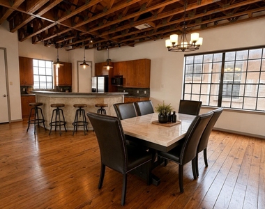 1213 Dunlavy Street - Photo Thumbnail 10