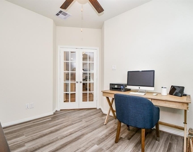24303 Gold Cheyenne Way - Photo Thumbnail 5