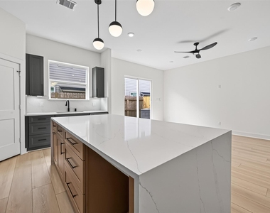 971 Highland Light Lane - Photo Thumbnail 13