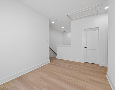971 Highland Light Lane - Photo Thumbnail 19