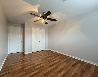 6407 Waldron Drive - Photo Thumbnail 15