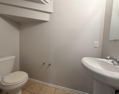 6407 Waldron Drive - Photo Thumbnail 6