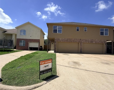 6407 Waldron Drive - Photo Thumbnail 23