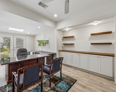 905 Harvard Street - Photo Thumbnail 23