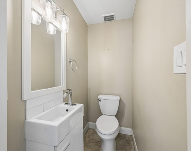 905 Harvard Street - Photo Thumbnail 26
