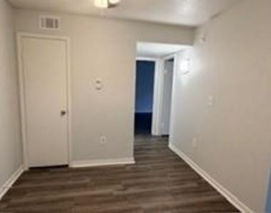 2101 Mustang Road - Photo Thumbnail 3
