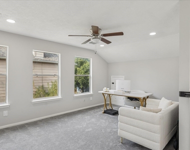 11306 Avon Place - Photo Thumbnail 17