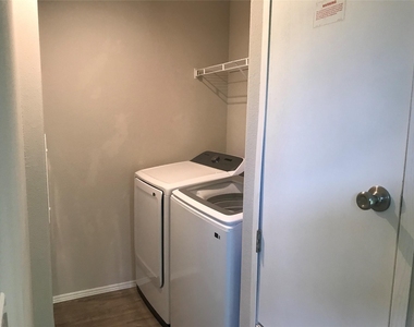 246 Brenda Road - Photo Thumbnail 9