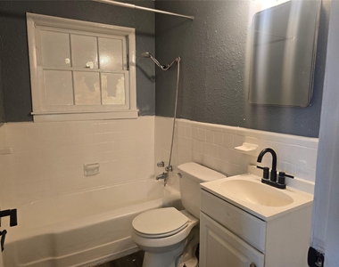 5105 Timothy Street - Photo Thumbnail 7