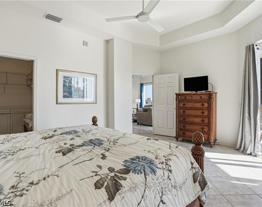 4183 Bay Beach Lane - Photo Thumbnail 24