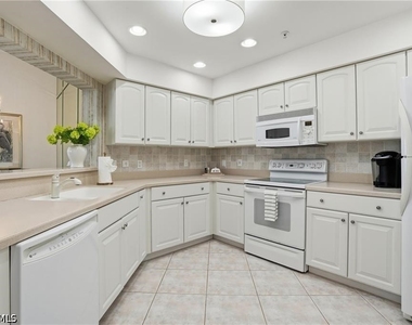4183 Bay Beach Lane - Photo Thumbnail 16