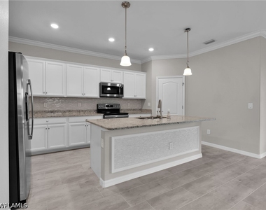 19527 Utopia Lane - Photo Thumbnail 6