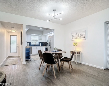 4613 Se 5th Avenue - Photo Thumbnail 4