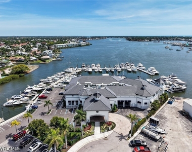 801 River Point Drive - Photo Thumbnail 32