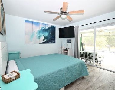 206 Cape Coral Parkway W - Photo Thumbnail 8