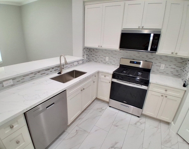 780 Fair Street - Photo Thumbnail 3