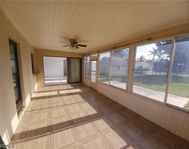 3305 Sw 7th Place - Photo Thumbnail 3
