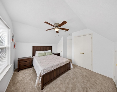 1318 Dennis Street - Photo Thumbnail 18