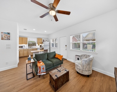 1318 Dennis Street - Photo Thumbnail 9