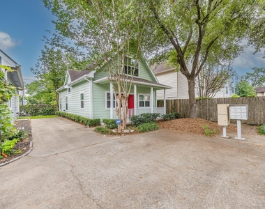 1318 Dennis Street - Photo Thumbnail 3