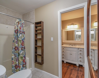 10502 Hammerly Boulevard - Photo Thumbnail 15