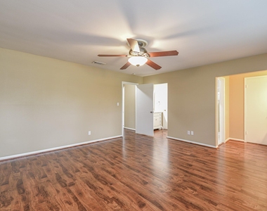 10502 Hammerly Boulevard - Photo Thumbnail 18