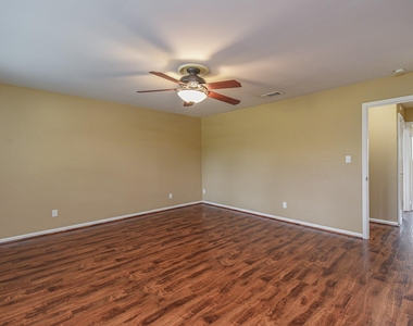 10502 Hammerly Boulevard - Photo Thumbnail 19
