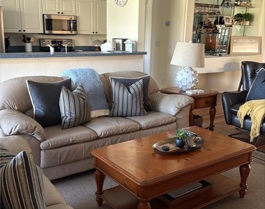 10356 White Palm Way - Photo Thumbnail 4