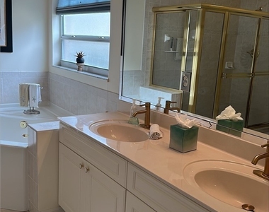 10356 White Palm Way - Photo Thumbnail 17