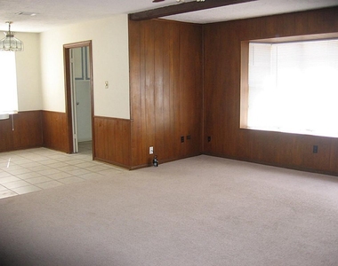 25407 Tuckahoe Lane - Photo Thumbnail 11