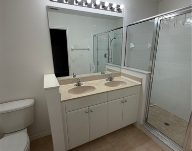 8541 Athena Court - Photo Thumbnail 14