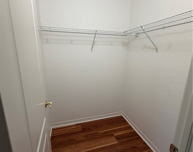 8541 Athena Court - Photo Thumbnail 13