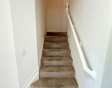 8541 Athena Court - Photo Thumbnail 7