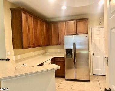 9813 Quinta Artesa Way - Photo Thumbnail 2