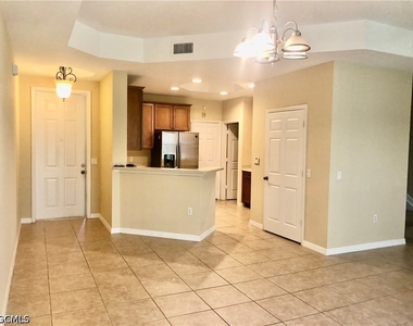 9813 Quinta Artesa Way - Photo Thumbnail 3