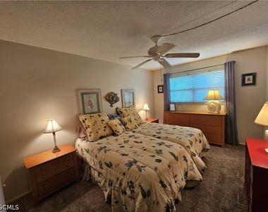 6777 Winkler Road - Photo Thumbnail 12