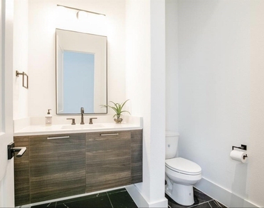 325 E Second Street Street - Photo Thumbnail 10