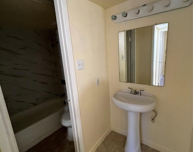 9000 Bissonnet Street - Photo Thumbnail 15
