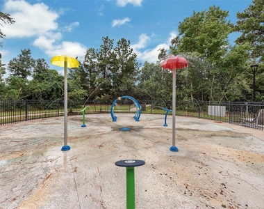 106 Crown Point Court - Photo Thumbnail 25
