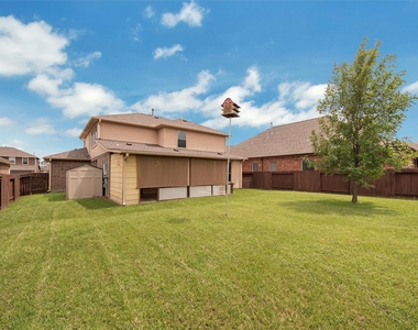 106 Crown Point Court - Photo Thumbnail 21