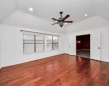 1807 Ravenel Lane - Photo Thumbnail 39