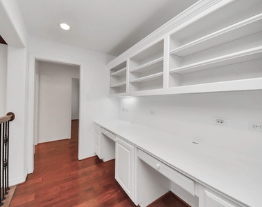 1807 Ravenel Lane - Photo Thumbnail 35