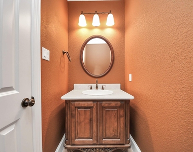 1807 Ravenel Lane - Photo Thumbnail 40
