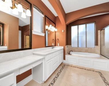 1807 Ravenel Lane - Photo Thumbnail 24